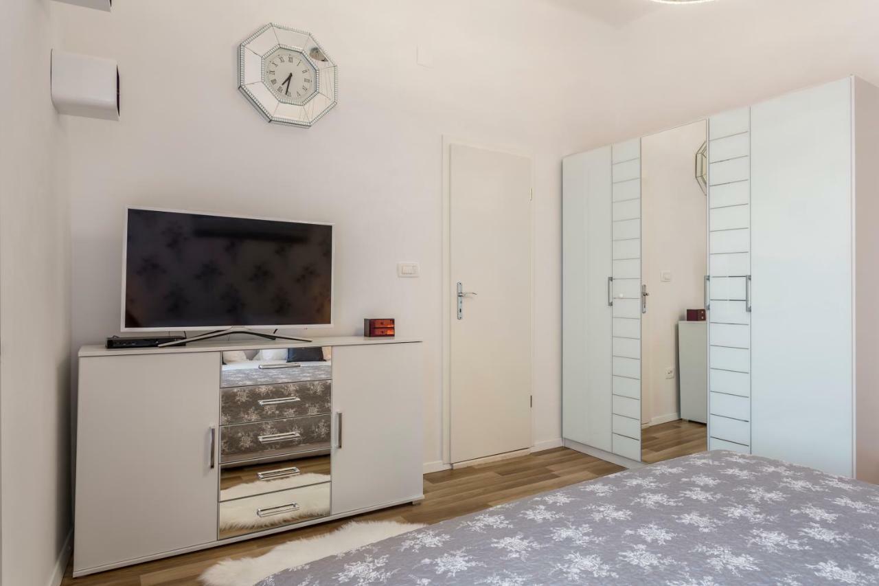 Welcome Luxury Center Apartment