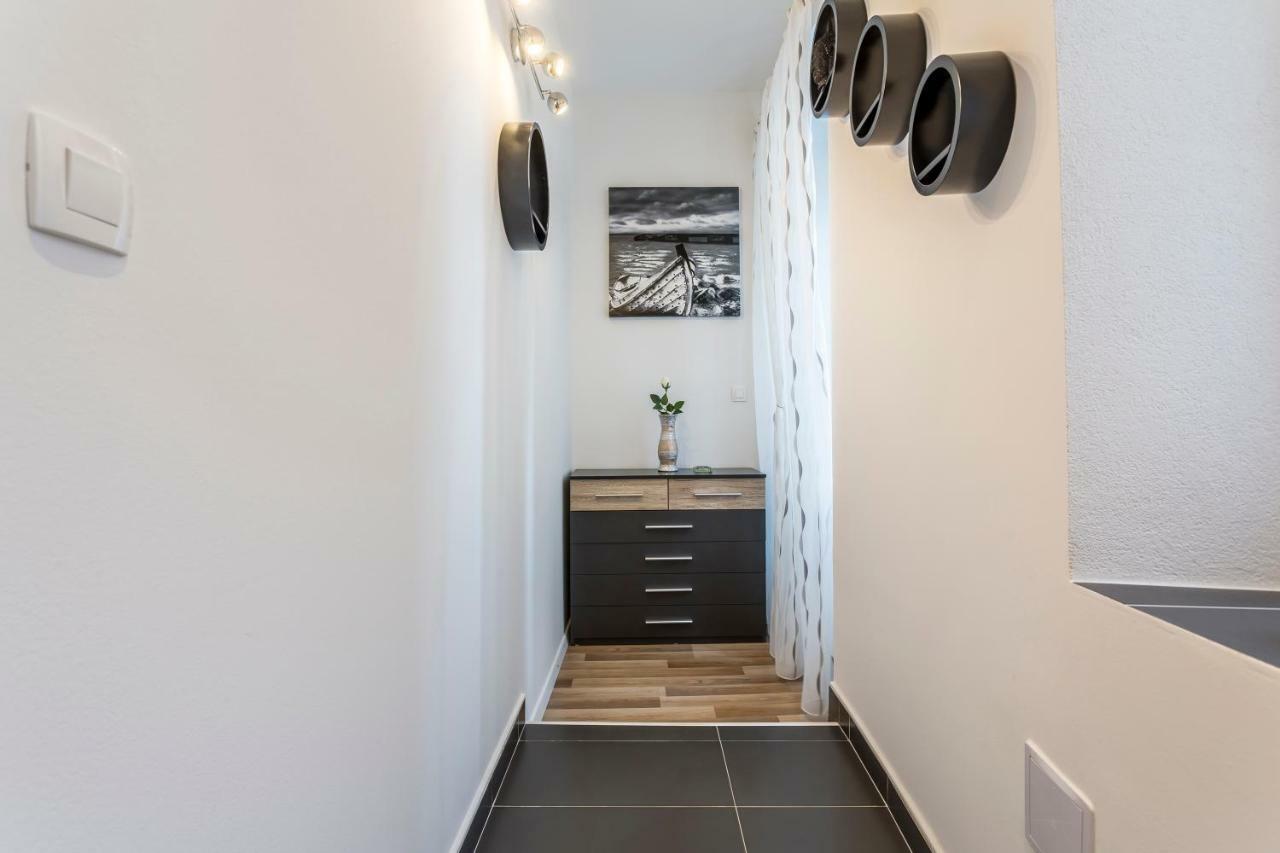 Welcome Luxury Center Apartment